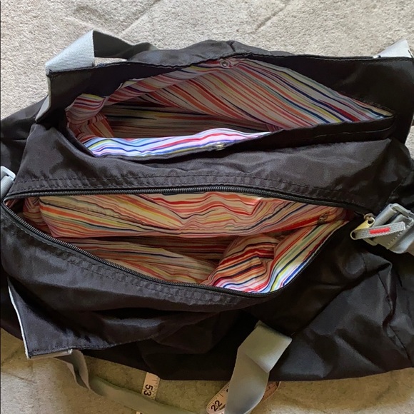 Old Navy Gym Bag - Picture 5 of 6